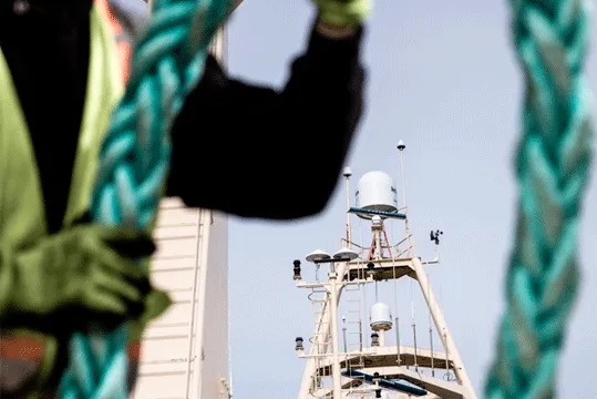 Морской VSAT оборудование на корабле