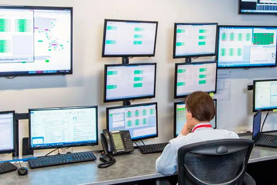 Безопасность и контроль